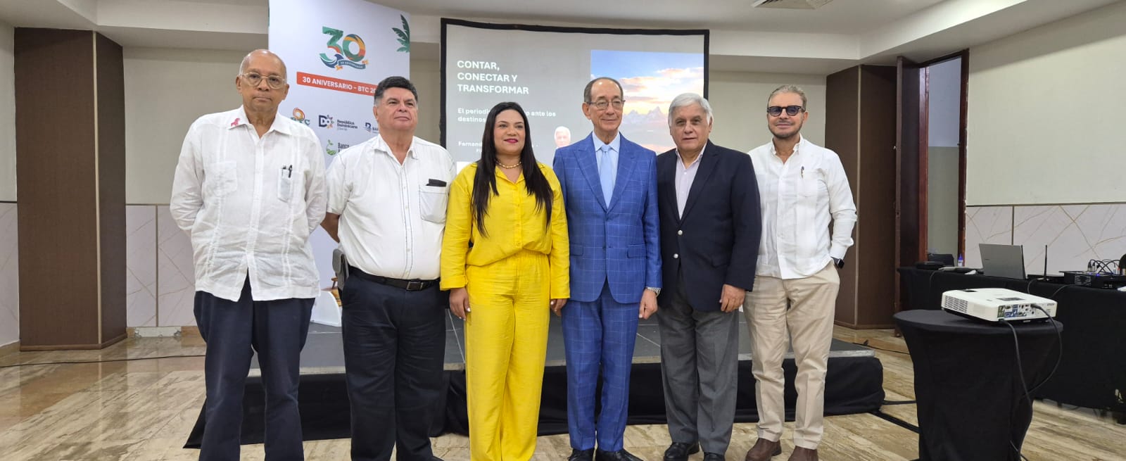 Adompretur celebra foro internacional sobre los retos del periodismo turístico