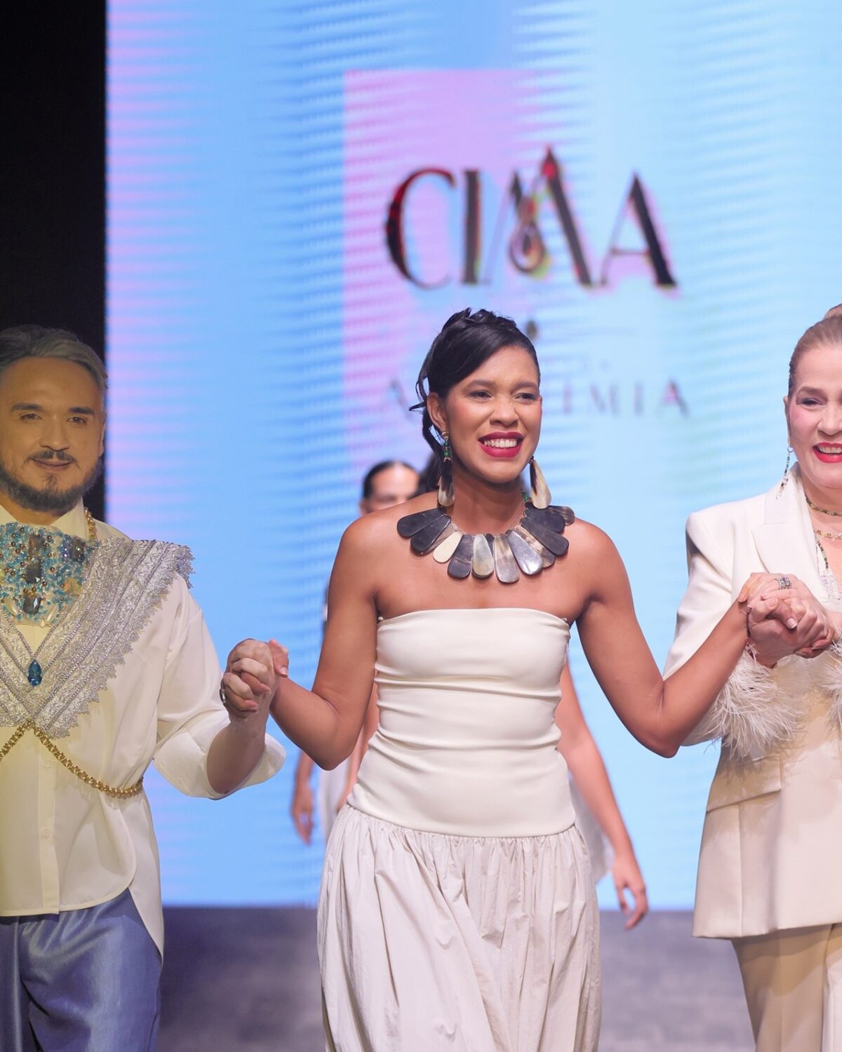 CIMA explora la transformación de la materia con “Alquimia” en RD Fashion Week