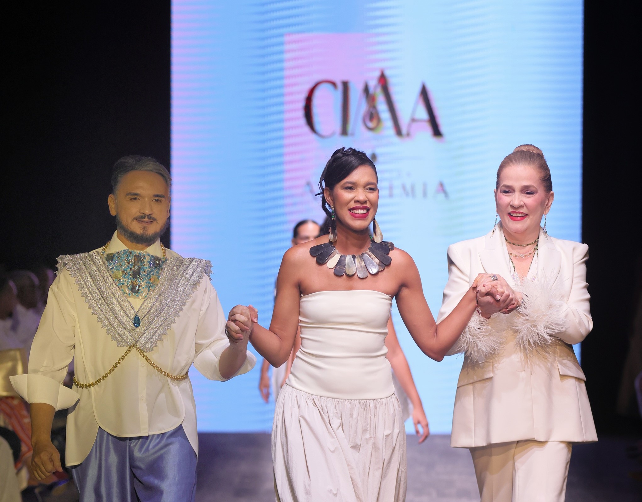 CIMA explora la transformación de la materia con “Alquimia” en RD Fashion Week