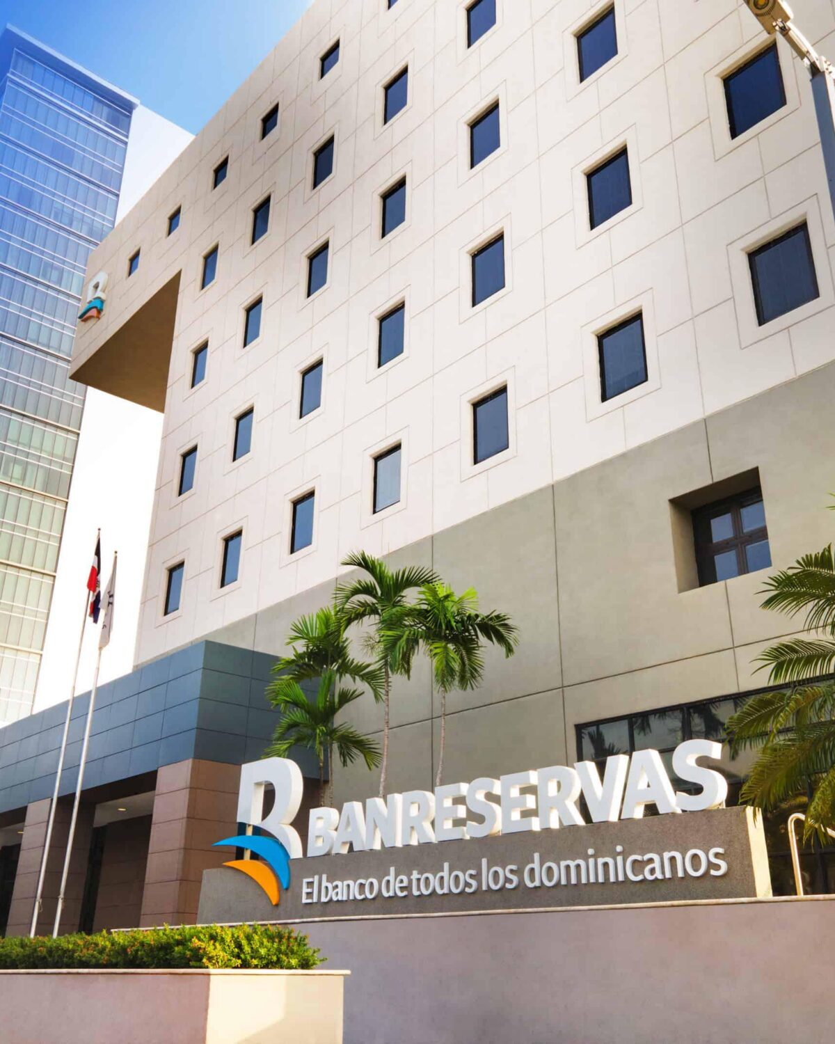 Global Finance reconoce a Banreservas como el banco más seguro del país
