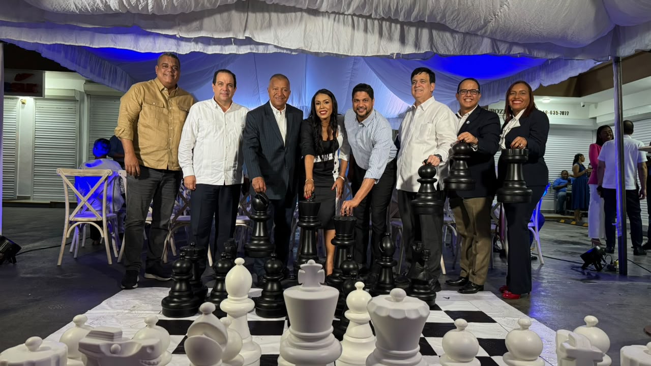 Inauguran Escuela de Ajedrez de San Cristóbal con programa de 50 becas para niños de escasos recursos