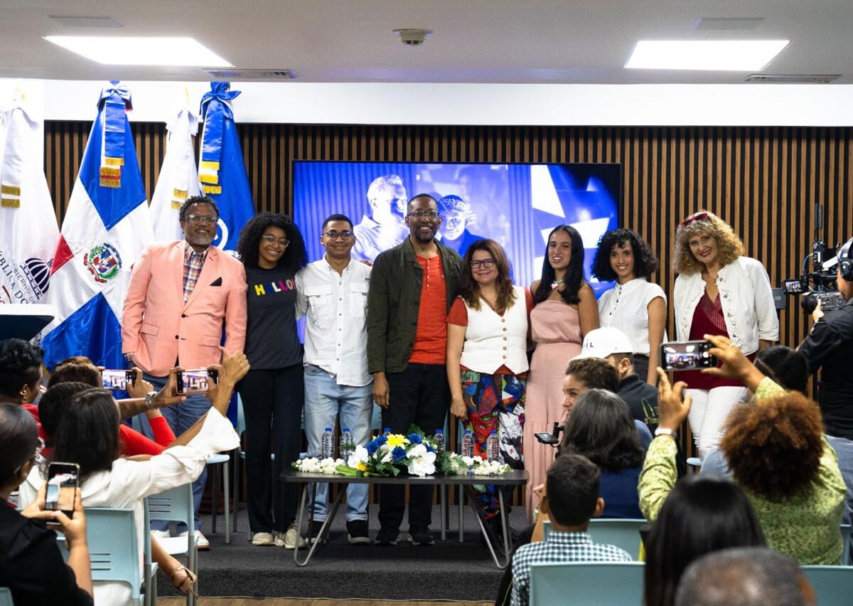 RTVD lleva ‘La Familia Espejo’ al streaming antes de su estreno en TV