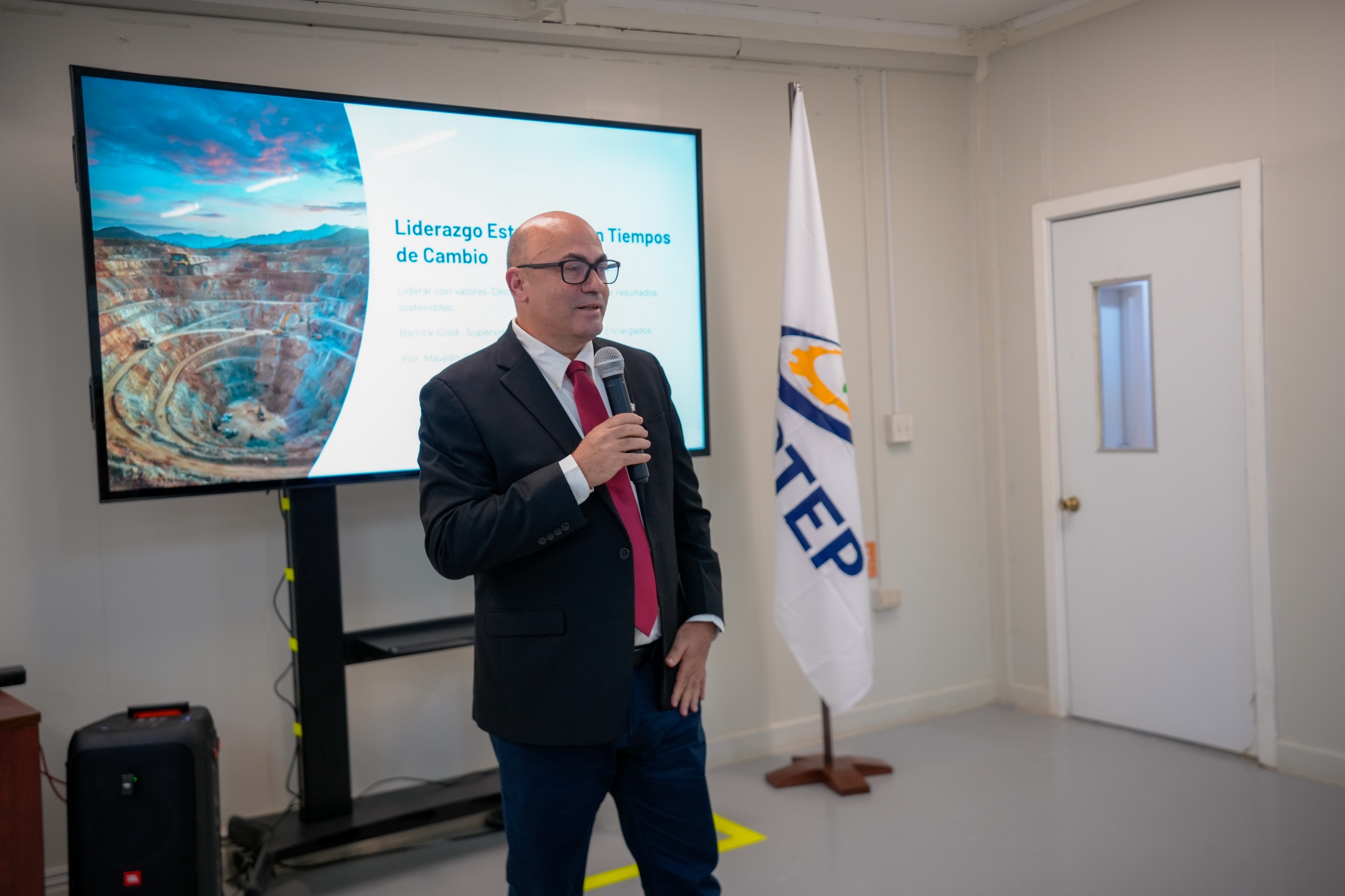 INFOTEP fortalece liderazgo empresarial de ejecutivos de Barrick Pueblo Viejo