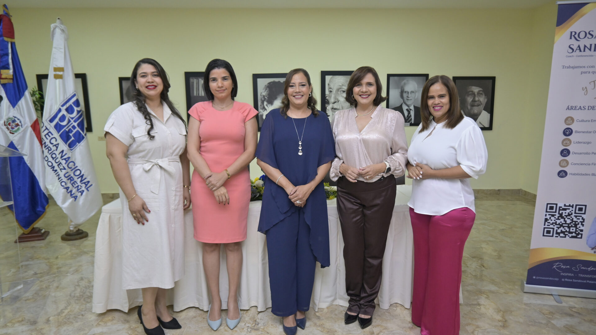 Rosa Sandoval presenta su libro “Método GPS de la Abundancia”