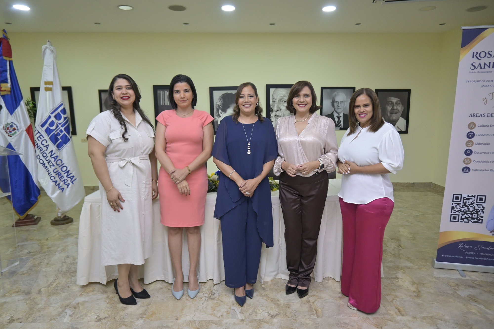 Rosa Sandoval presenta su libro “Método GPS de la Abundancia”