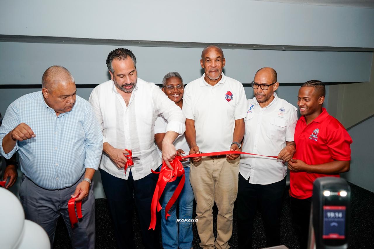 Inauguran moderno gimnasio del Club Villa Francisca
