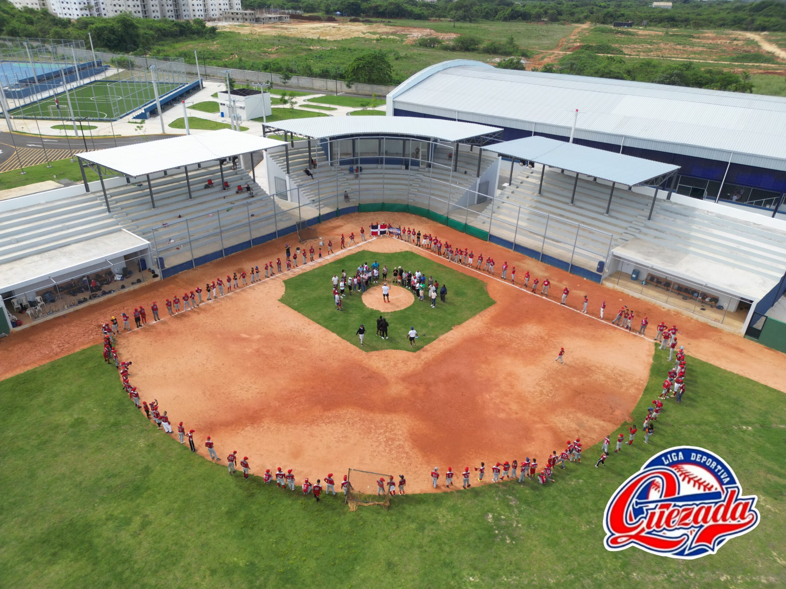 La Liga Deportiva Quezada hace historia con su 5to Home Run Derby reuniendo a más de 200 atletas