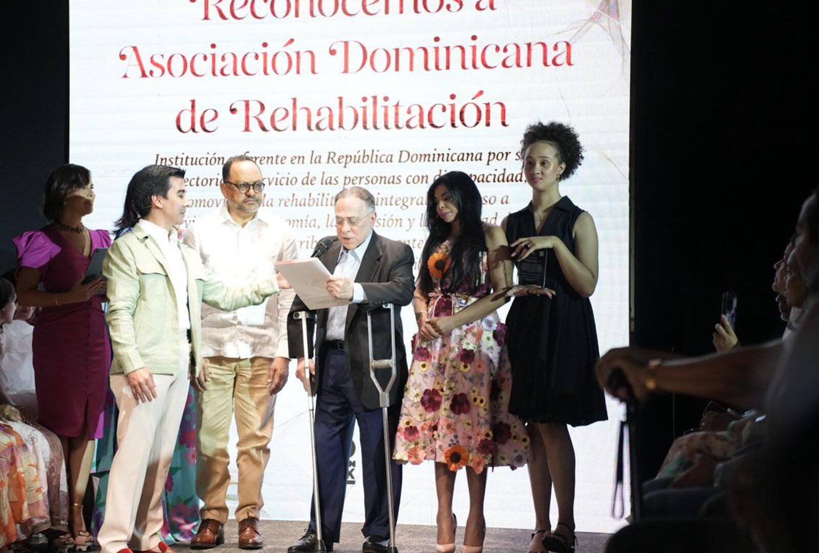 La Procuraduría y el Ministerio de Justicia encabezan el Desfile por la Inclusión «Florecer»