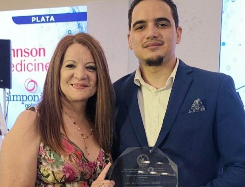 Sociedad Dominicana de Reumatología reconoce el legado del doctor Martín Jiménez Michell