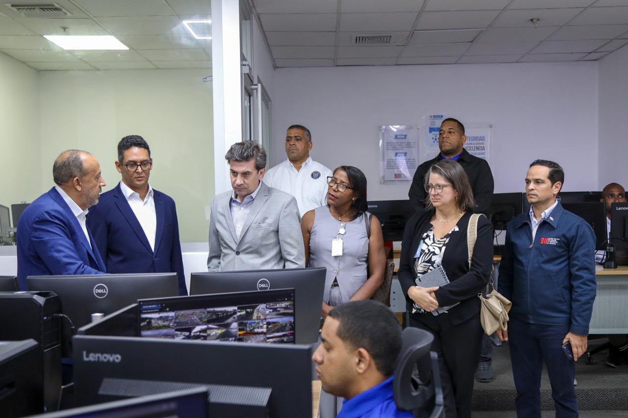 Sistema 911 e INL dan seguimiento a proyectos de IA y robótica contra el crimen